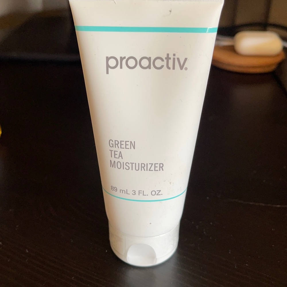 Proactiv -green tree moisturizer